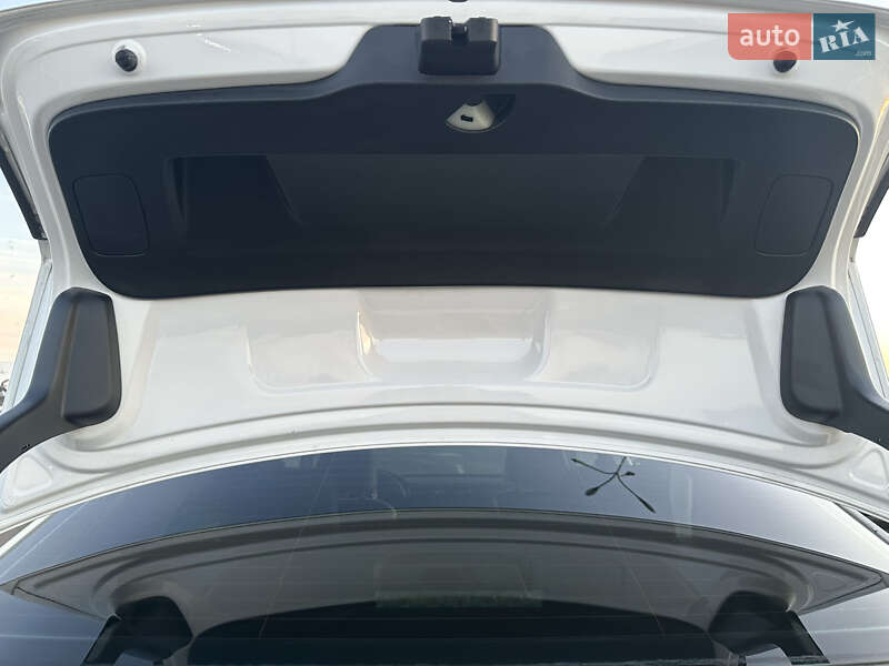 Седан Volkswagen Passat 2013 в Одессе фото 36 Седан Volkswagen Passat 2013 в Одессе