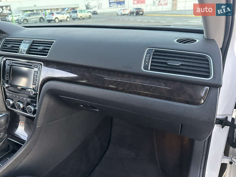 Седан Volkswagen Passat 2013 в Одессе фото 42 Седан Volkswagen Passat 2013 в Одессе
