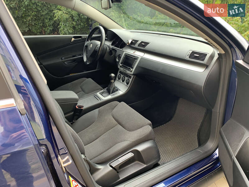 Универсал Volkswagen Passat 2008 в Луцке фото 12 Универсал Volkswagen Passat 2008 в Луцке