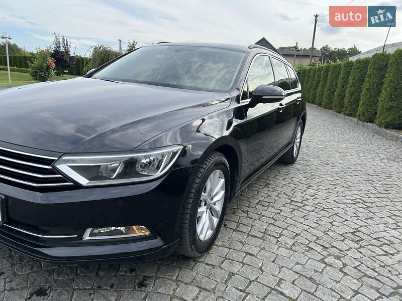 Универсал Volkswagen Passat 2016 в Жовкве