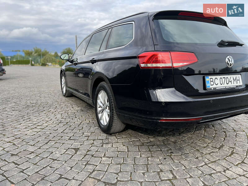 Универсал Volkswagen Passat 2016 в Жовкве