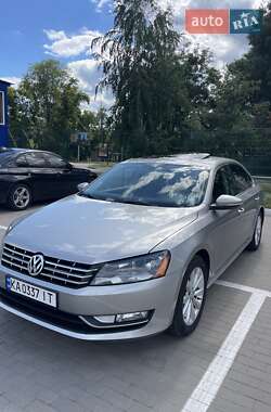 Седан Volkswagen Passat 2012 в Броварах