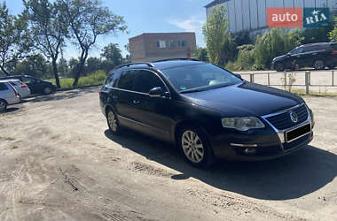 Універсал Volkswagen Passat 2009 в Вінниці