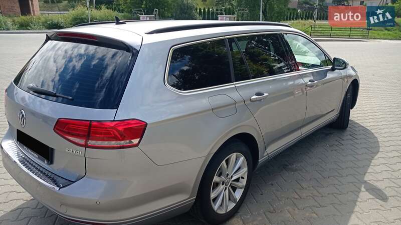 Універсал Volkswagen Passat 2017 в Львові