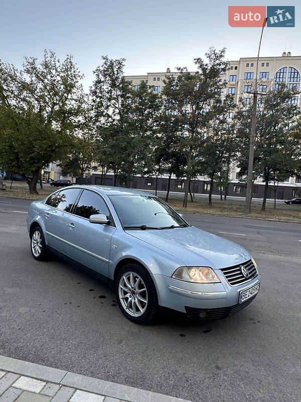 Седан Volkswagen Passat 2002 в Николаеве