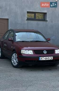 Седан Volkswagen Passat 1999 в Коломиї