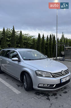 Универсал Volkswagen Passat 2011 в Ивано-Франковске