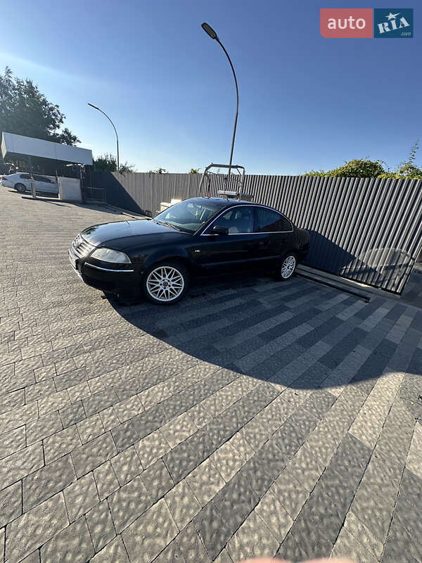Седан Volkswagen Passat 2001 в Ужгороді