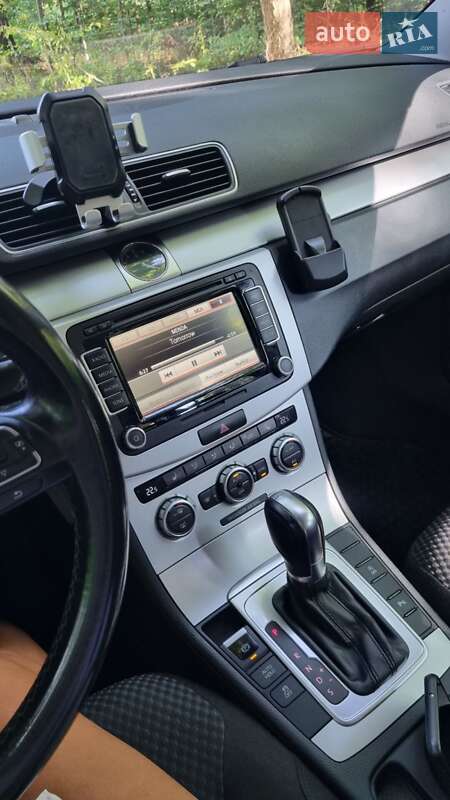 Универсал Volkswagen Passat 2014 в Луцке фото 13 Универсал Volkswagen Passat 2014 в Луцке