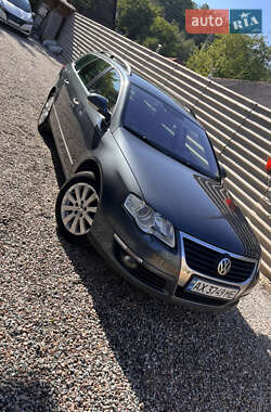 Універсал Volkswagen Passat 2010 в Харкові