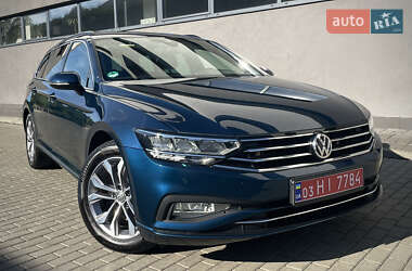 Універсал Volkswagen Passat 2020 в Мукачевому