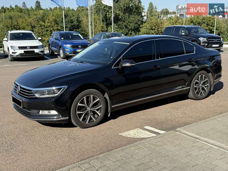 Седан Volkswagen Passat 2018 в Тернополе