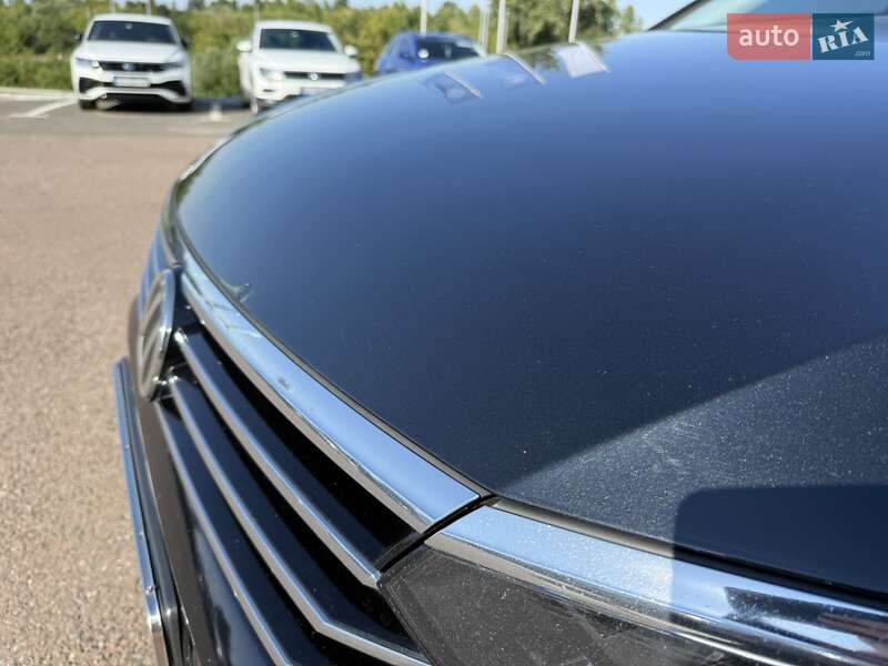 Седан Volkswagen Passat 2018 в Тернополе