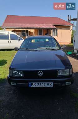 Универсал Volkswagen Passat 1993 в Здолбунове
