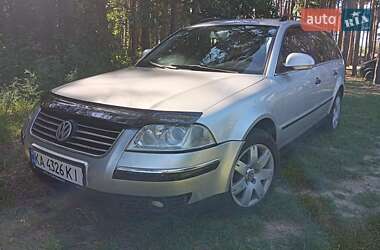 Універсал Volkswagen Passat 2004 в Переяславі