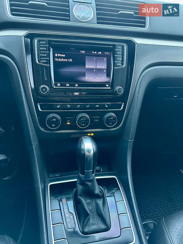 Седан Volkswagen Passat 2016 в Лозовой фото 26 Седан Volkswagen Passat 2016 в Лозовой