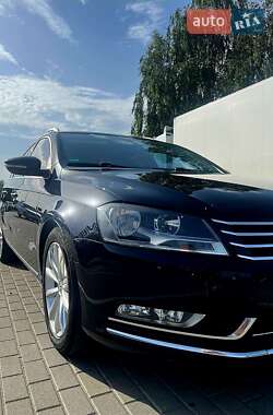 Универсал Volkswagen Passat 2012 в 