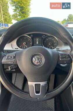 Универсал Volkswagen Passat 2012 в 