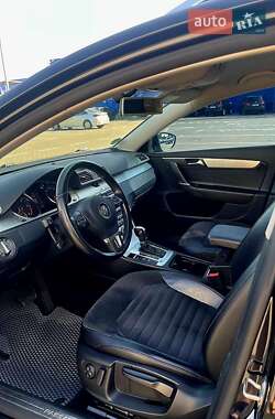 Универсал Volkswagen Passat 2012 в 