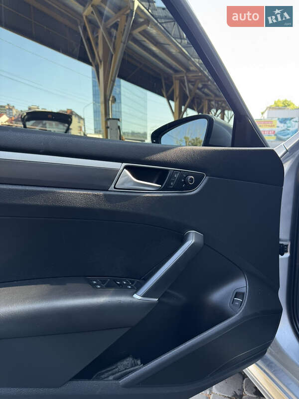 Седан Volkswagen Passat 2016 в Тернополе фото 23 Седан Volkswagen Passat 2016 в Тернополе