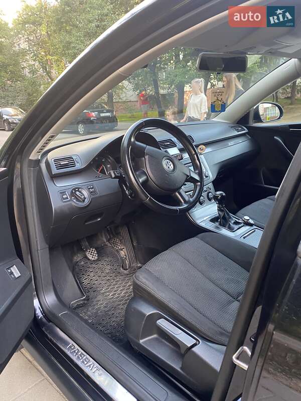 Універсал Volkswagen Passat 2007 в Львові