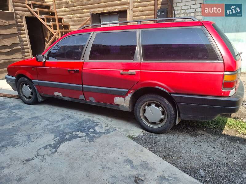 Универсал Volkswagen Passat 1992 в Умани