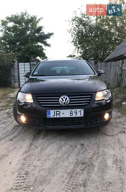 Универсал Volkswagen Passat 2006 в Познани