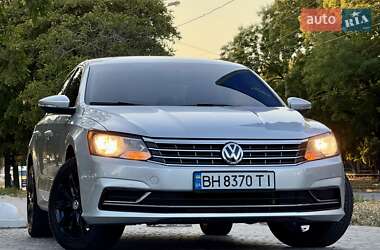 Седан Volkswagen Passat 2016 в Одесі