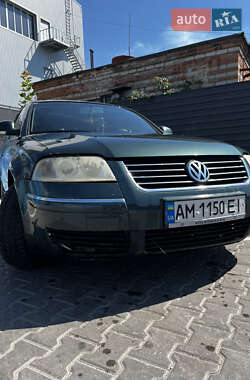 Седан Volkswagen Passat 2004 в Житомире