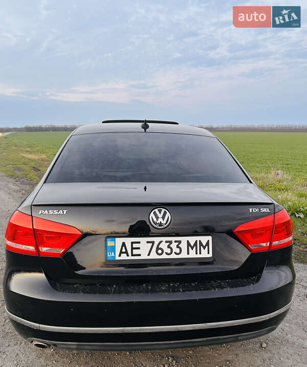 Седан Volkswagen Passat 2013 в Дніпрі