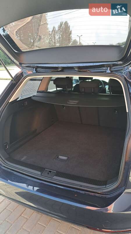 Универсал Volkswagen Passat 2015 в Львове