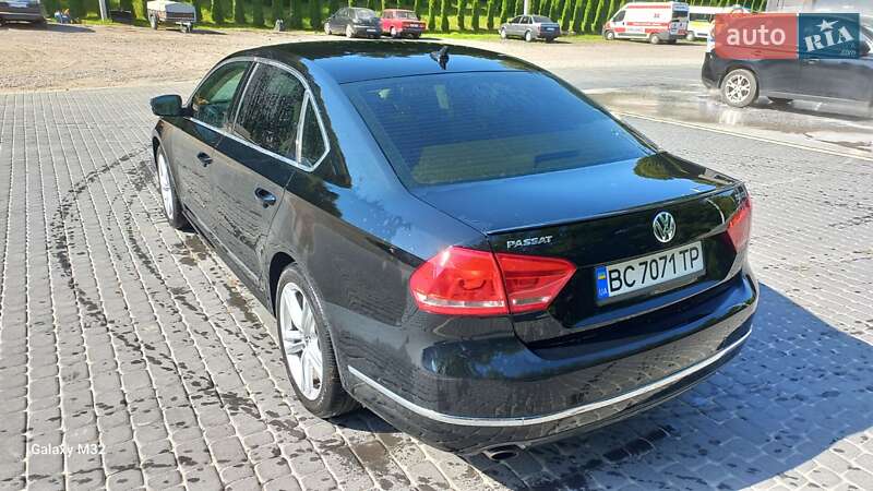 Седан Volkswagen Passat 2015 в Львове