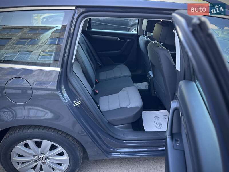 Универсал Volkswagen Passat 2011 в Сумах