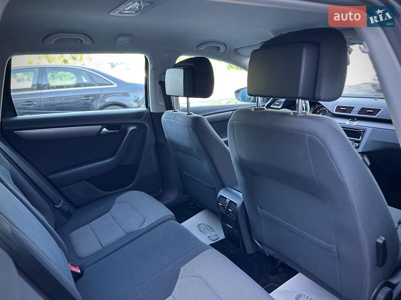 Универсал Volkswagen Passat 2011 в Сумах