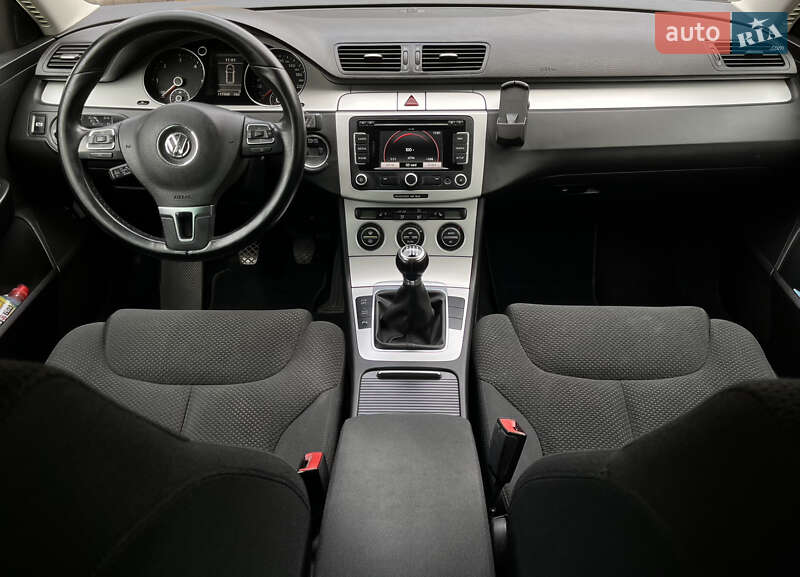 Универсал Volkswagen Passat 2009 в Луцке