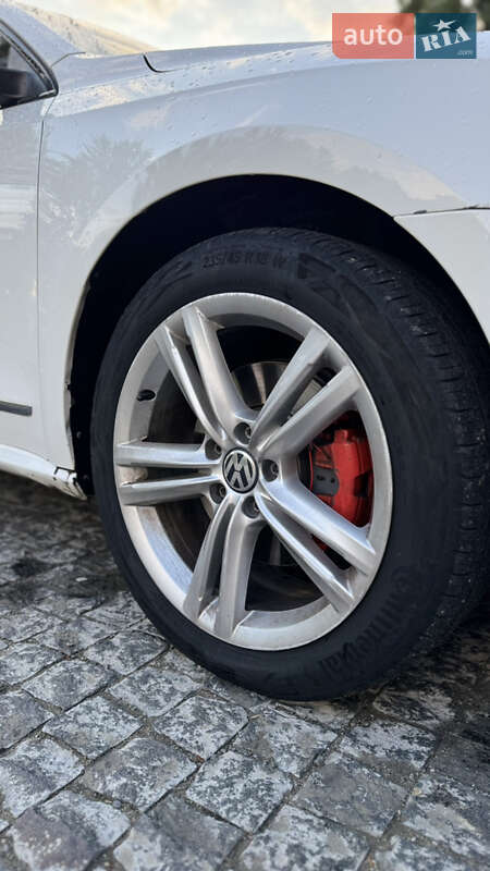 Седан Volkswagen Passat 2014 в Харькове