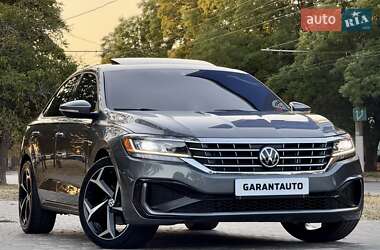 Седан Volkswagen Passat 2020 в Одессе Седан Volkswagen Passat 2020 в Одессе