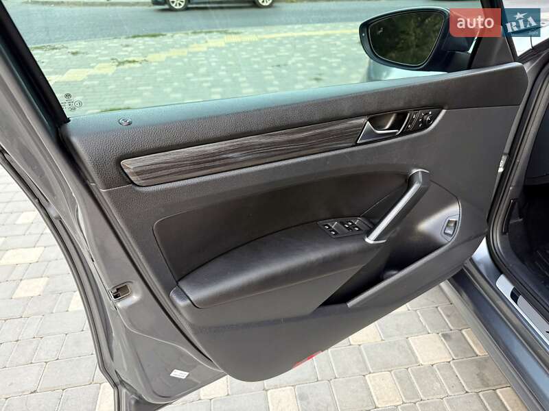 Седан Volkswagen Passat 2020 в Одессе