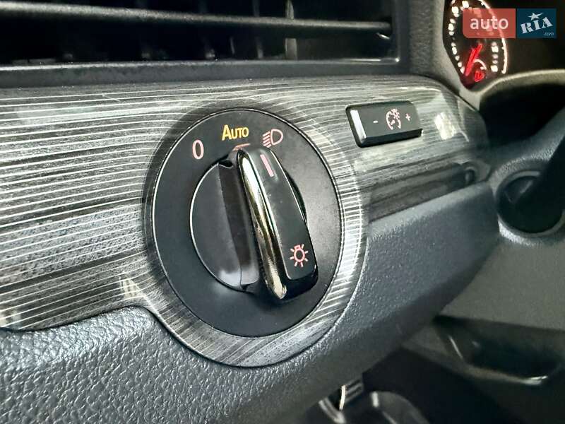 Седан Volkswagen Passat 2020 в Одессе