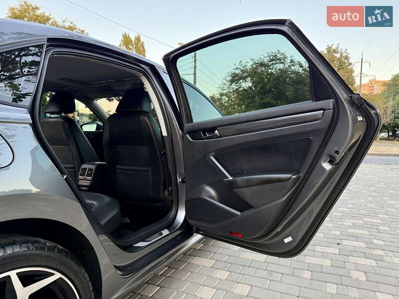 Седан Volkswagen Passat 2020 в Одессе