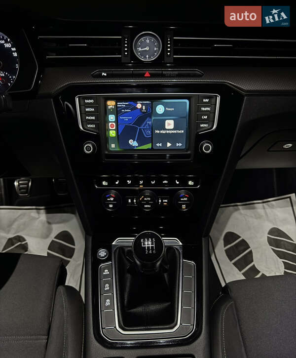 Универсал Volkswagen Passat 2017 в Житомире фото 74 Универсал Volkswagen Passat 2017 в Житомире