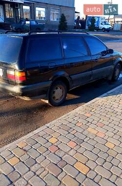 Універсал Volkswagen Passat 1993 в Харкові