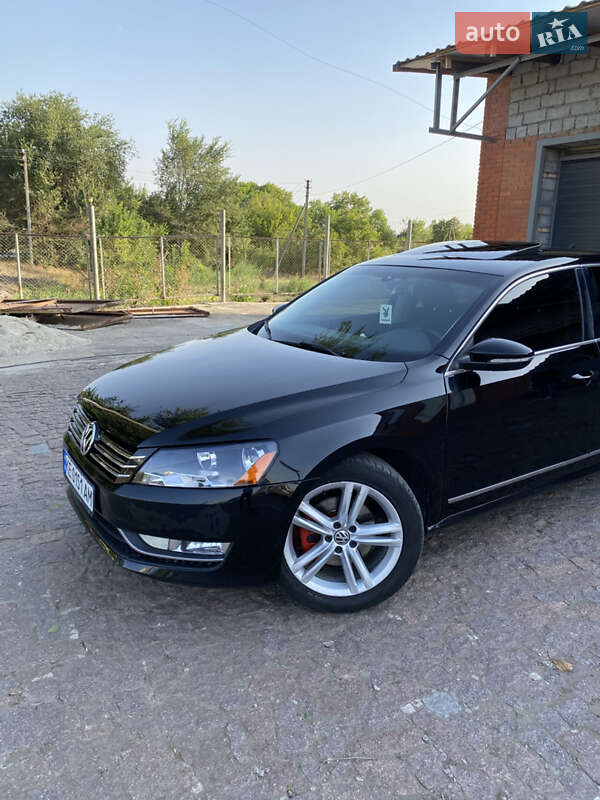Седан Volkswagen Passat 2012 в Кривом Роге