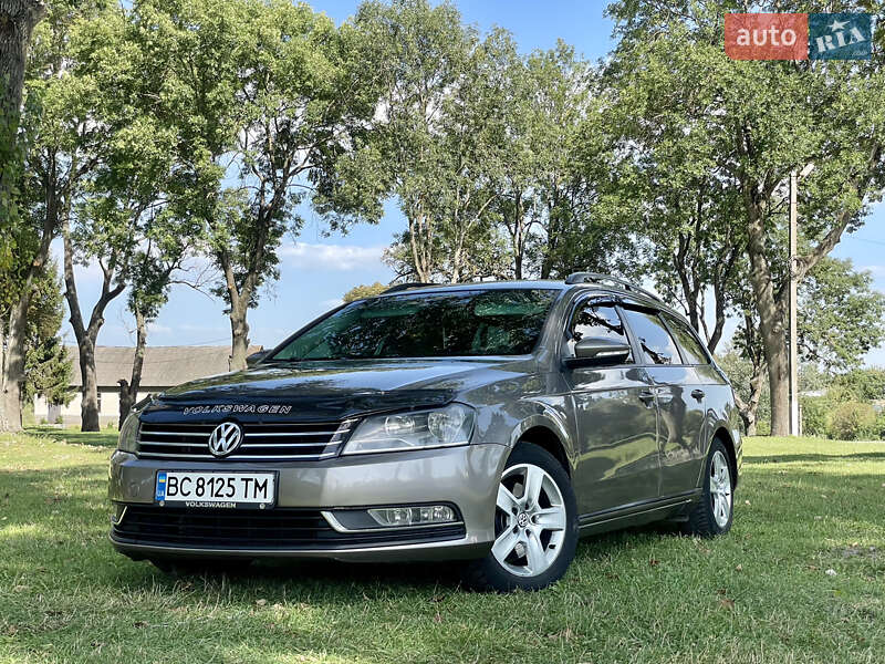Универсал Volkswagen Passat 2011 в Хмельницком