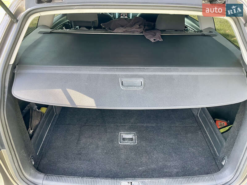 Универсал Volkswagen Passat 2011 в Хмельницком