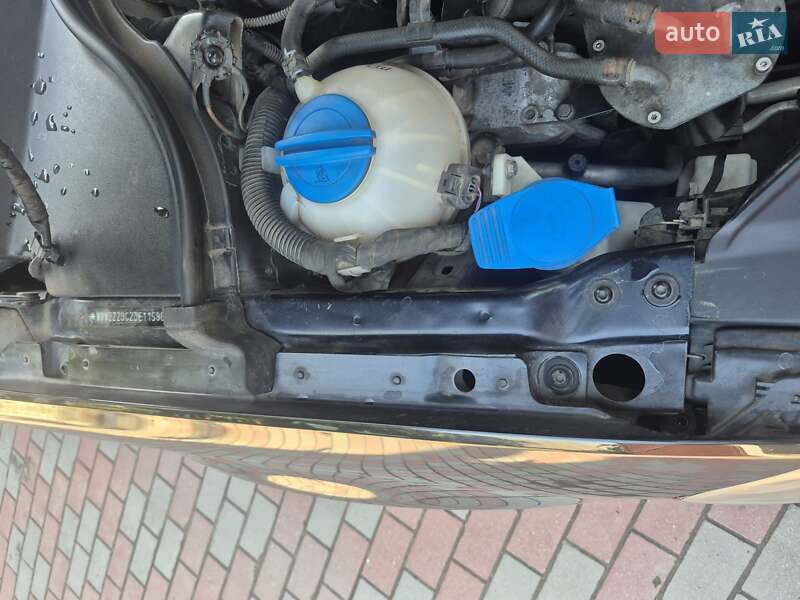 Универсал Volkswagen Passat 2013 в Хмельницком