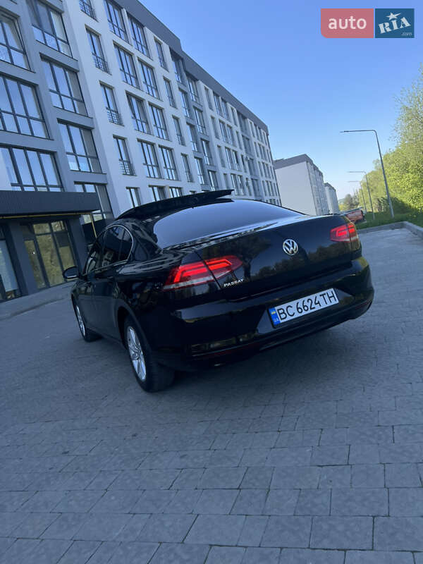 Седан Volkswagen Passat 2017 в Львове