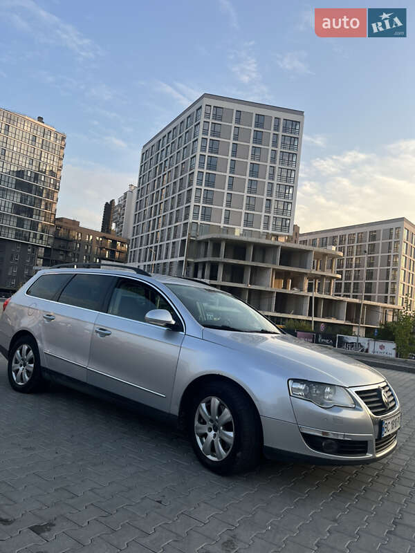 Універсал Volkswagen Passat 2008 в Львові