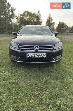 Седан Volkswagen Passat 2011 в Вижнице