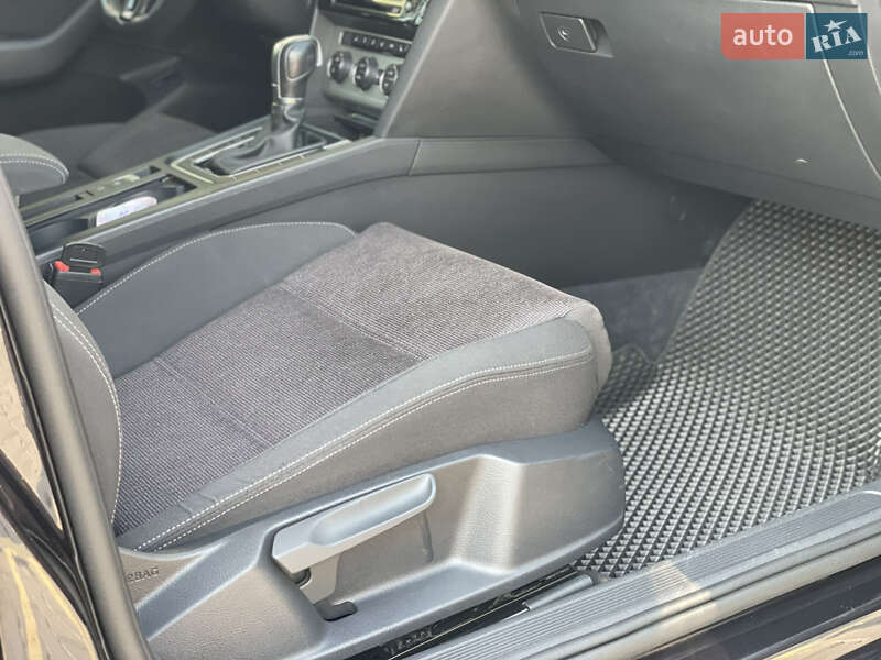 Универсал Volkswagen Passat 2016 в Староконстантинове